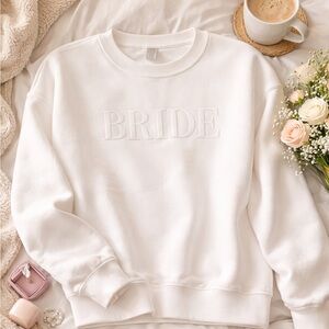 BRIDE White Crewneck Sweatshirt XL Bridal Shower Honeymoon Cozy Wedding